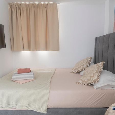 Explore Greece From Cozy City Centre Apartment Chalkís Zewnętrze zdjęcie