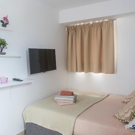Explore Greece From Cozy City Centre Apartment Chalkís Zewnętrze zdjęcie