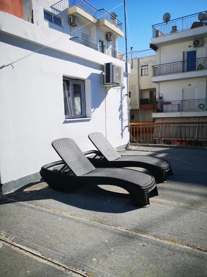 Explore Greece From Cozy City Centre Apartment Chalkís Zewnętrze zdjęcie